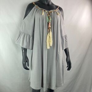 Speciale Italian made gray dress with pearls and tassels